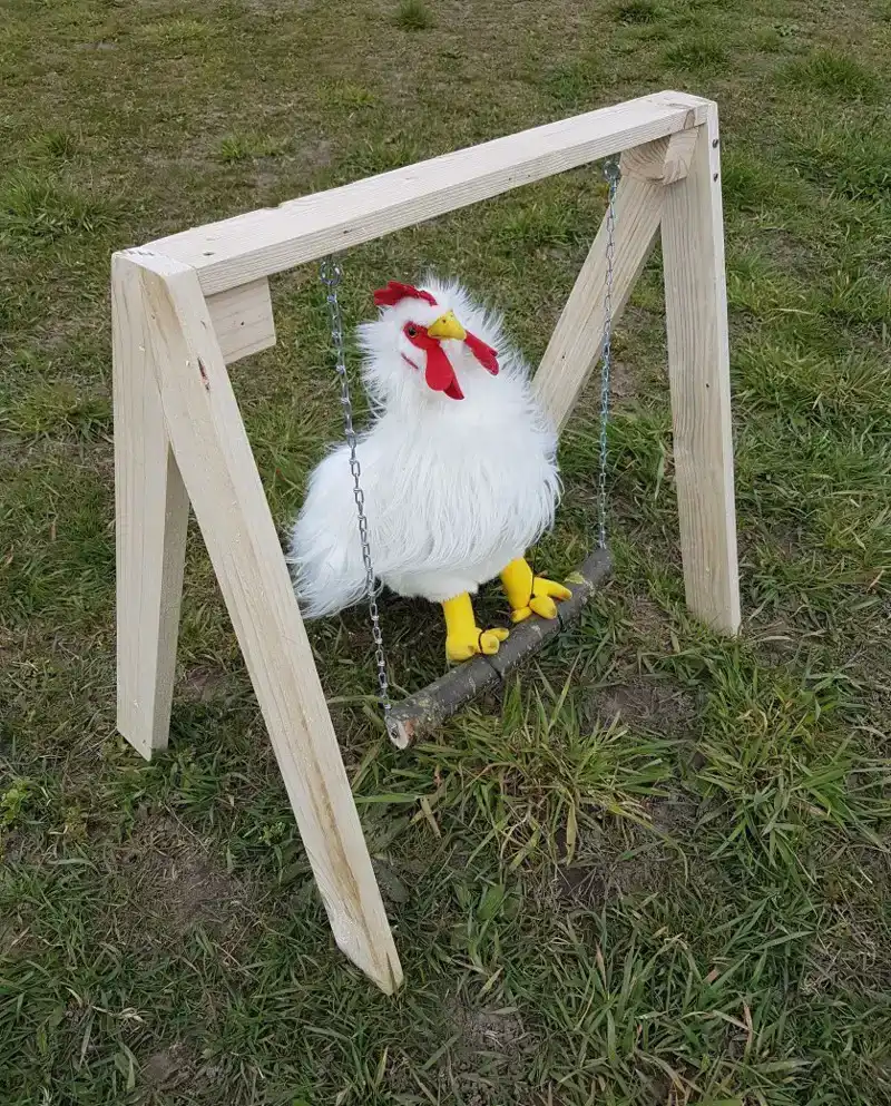 CHICKEN SWING