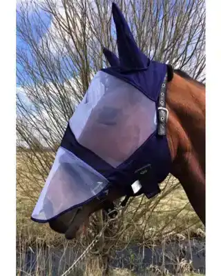 VLIEGENKAP MET NEUSBESCHERMERS WIT/BLAUW FULL