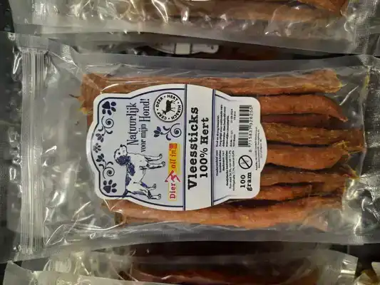 DIER ALL IN VLEESSTICKS HERT 100 GRAM