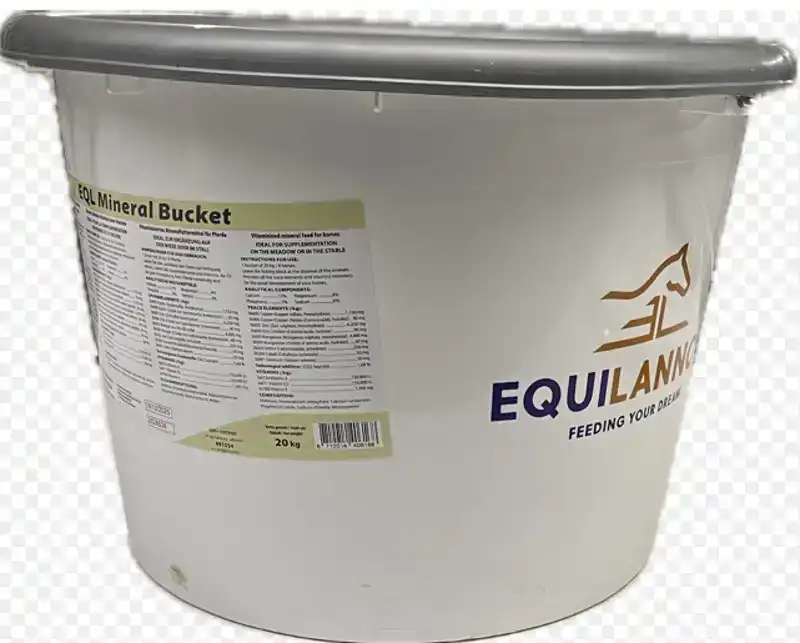 EQUILANNO MINERAL BUCKET SUPPLEMENTEN