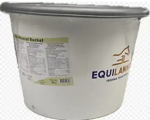 EQUILANNO MINERAL BUCKET SUPPLEMENTEN